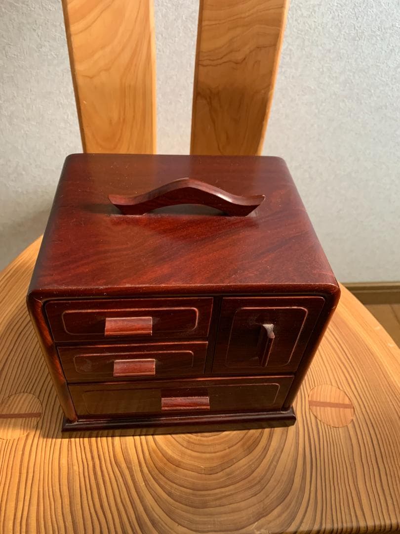 宝物箱　 紫檀 小物入れ 貴重品入れ 宝石箱 　ローズウッド