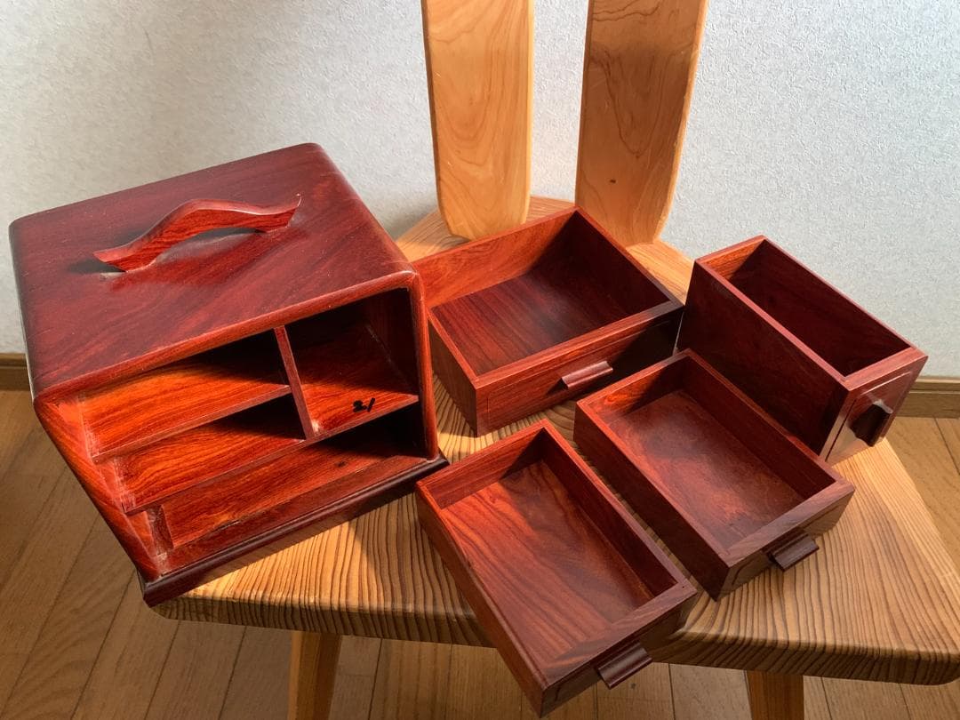 宝物箱　 紫檀 小物入れ 貴重品入れ 宝石箱 　ローズウッド