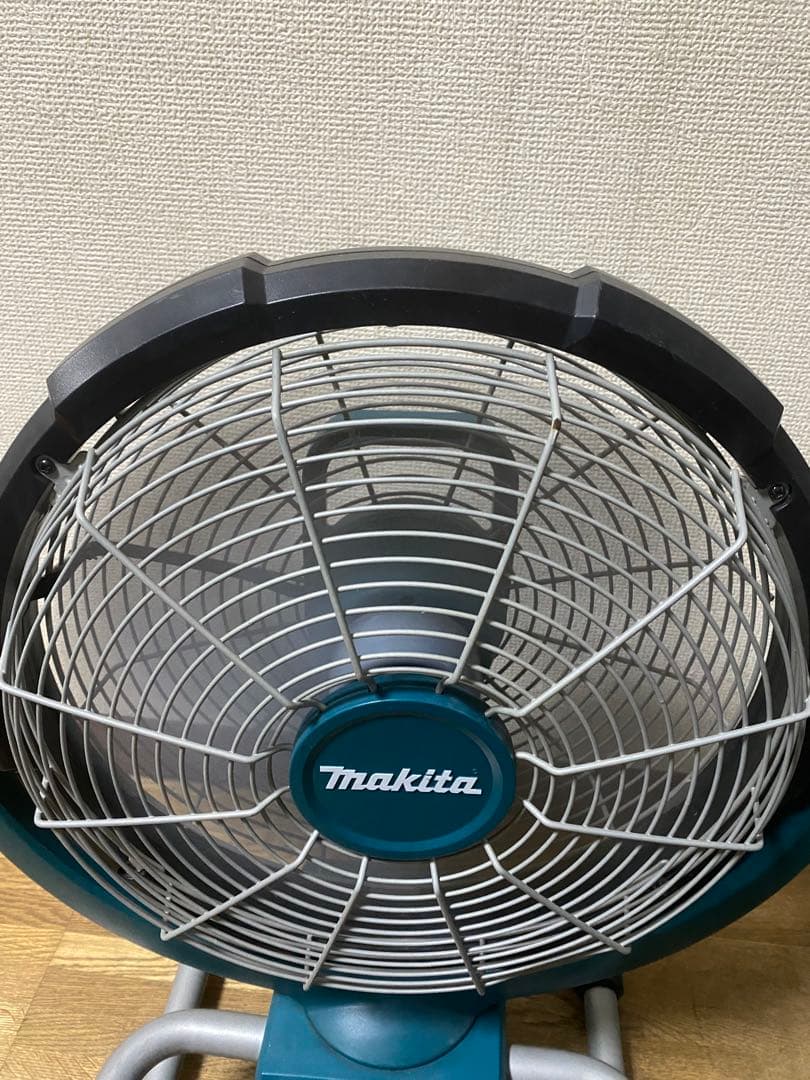 マキタ 充電式扇風機 CF300D