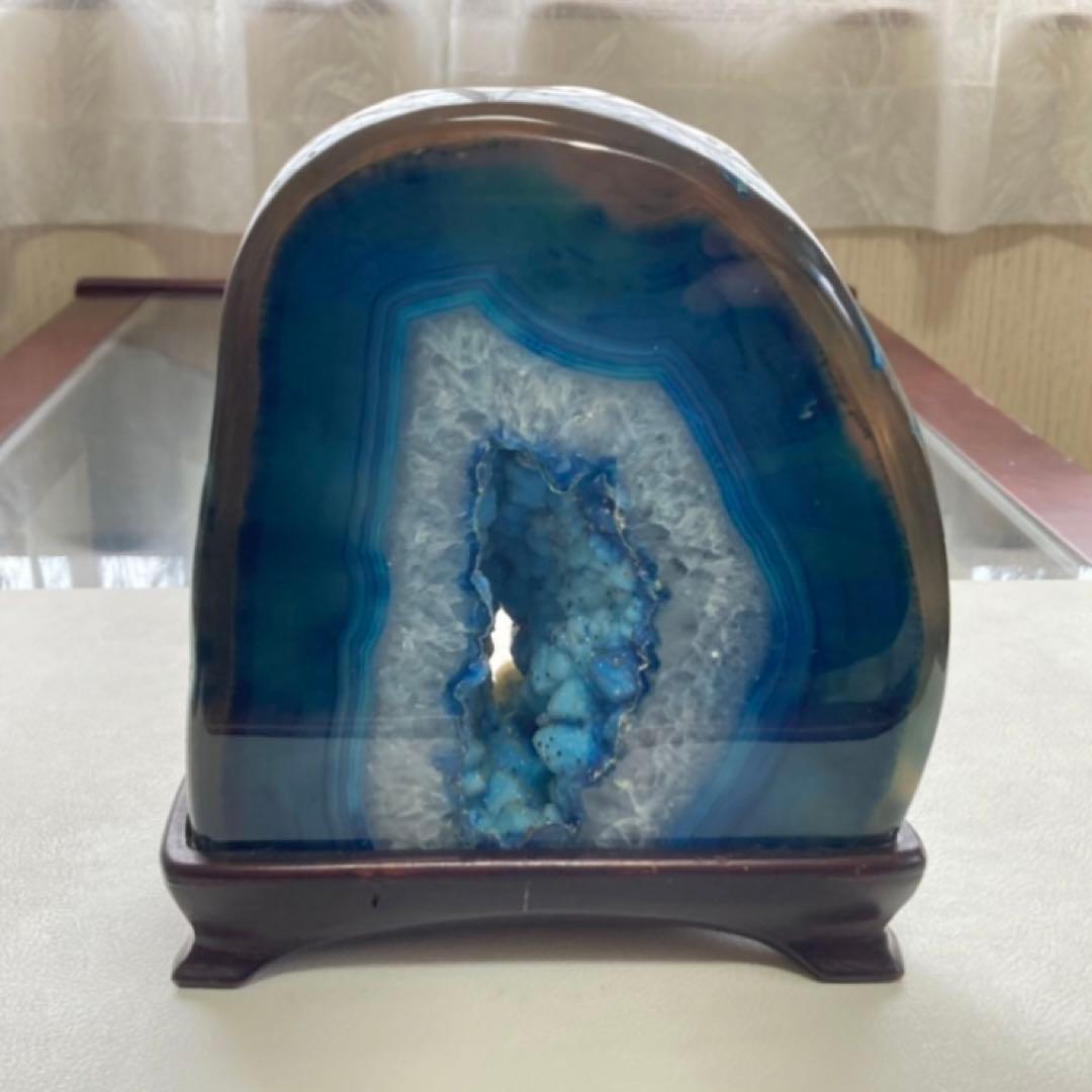瑪瑙 メノウ 鑑賞石 飾り石 置物 オブジェ 木製 台座付き 青 ブルー レトロ