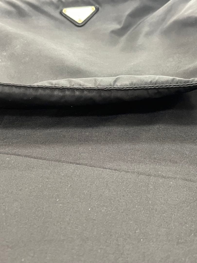 PRADA ブラックナイロンショルダーバッグ