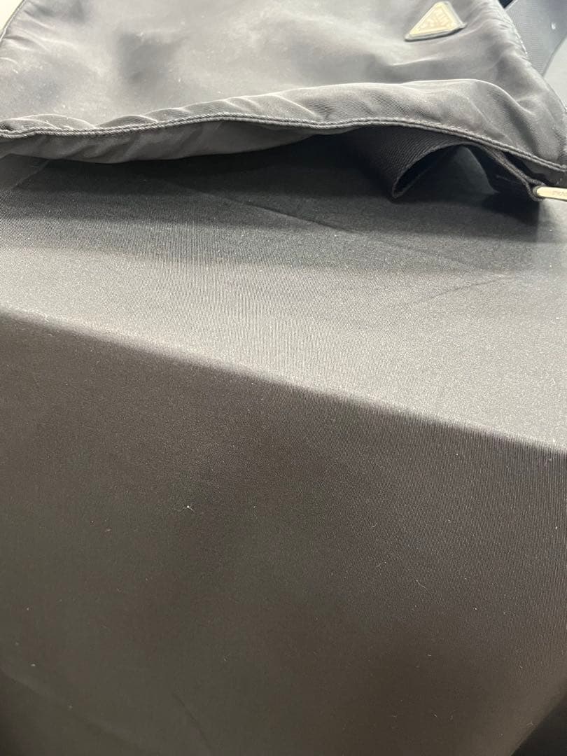 PRADA ブラックナイロンショルダーバッグ