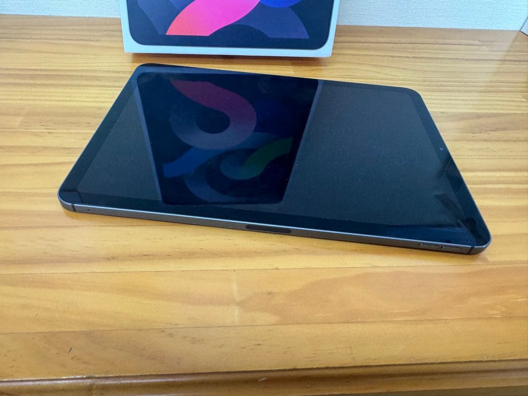 【美品】iPad Air4　Wifi+Cellular　simフリー