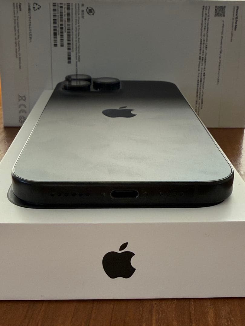 【美品】iPhone 16 Pro Max 256G 【SIMフリー】