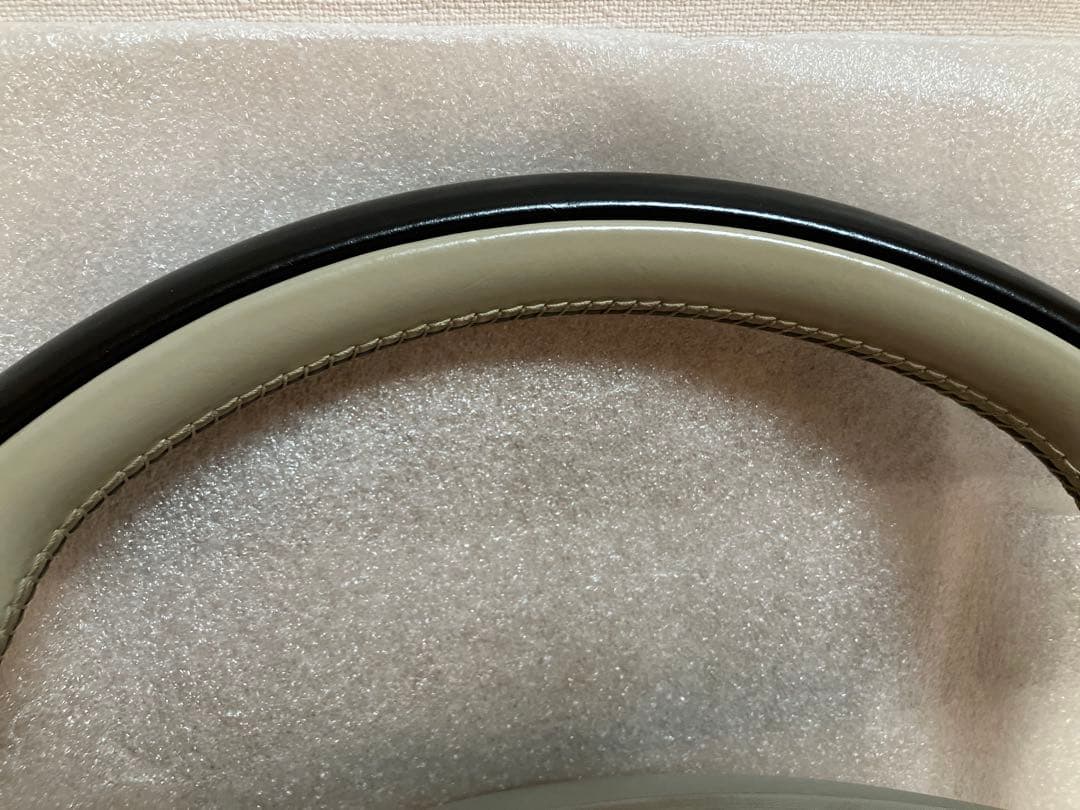 VOLVO ステアリングホイール 31426787 ボルボ　v40より取り外し