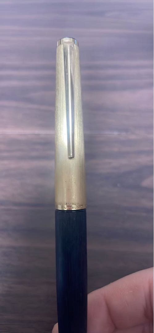 モンブラン　ブラックゴールド万年筆