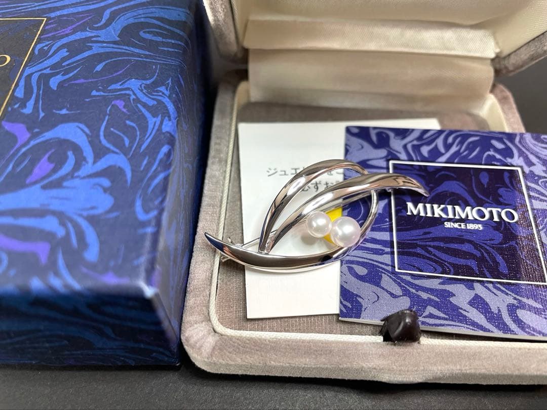 新品　ミキモト　パールブローチ　入学式　卒業式　ブランド　ケース付き