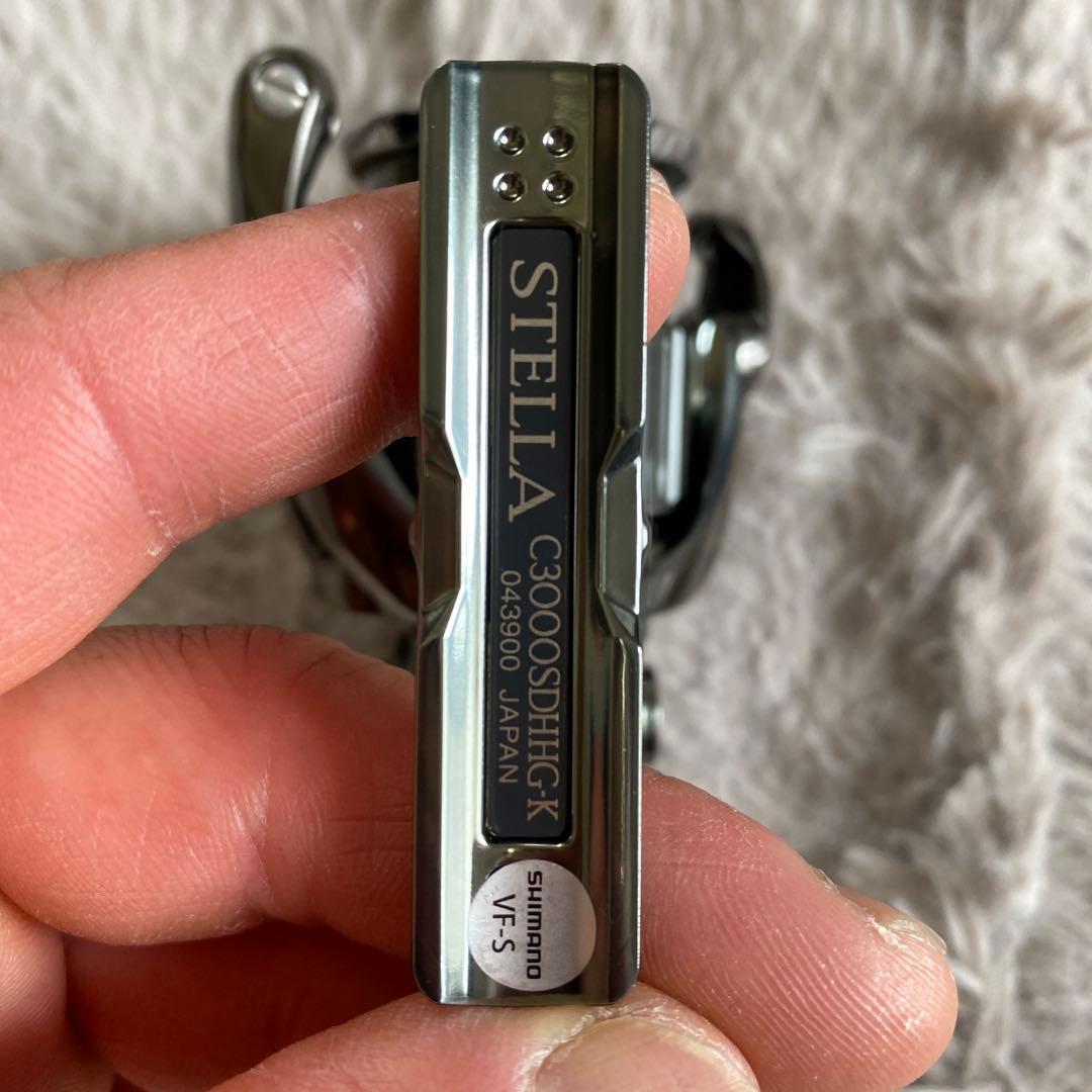 22ステラ（STELLA ）C3000SDHHGリール