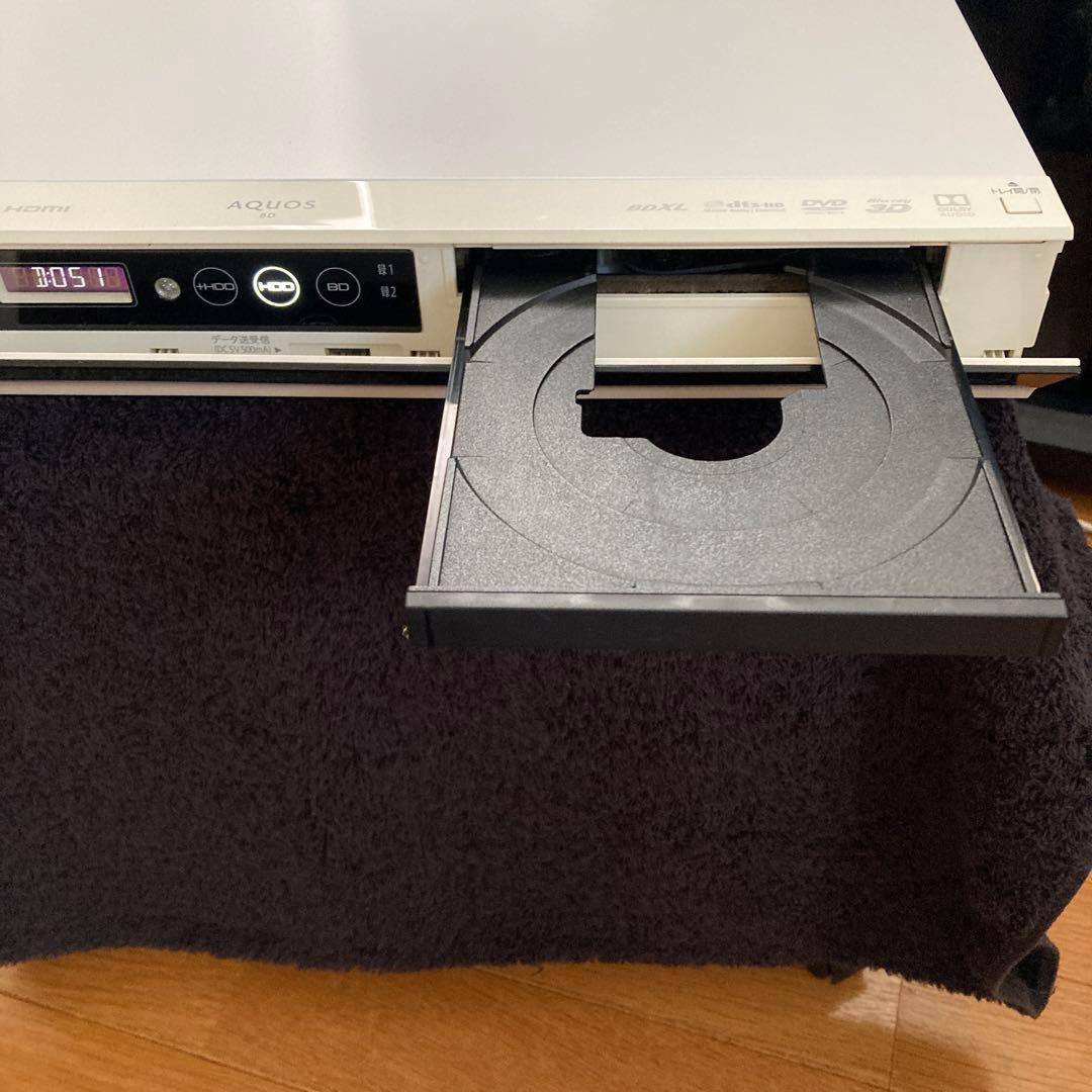 SHARP AQUOS BD-W1800W ブルーレイレコーダーホワイトカラー