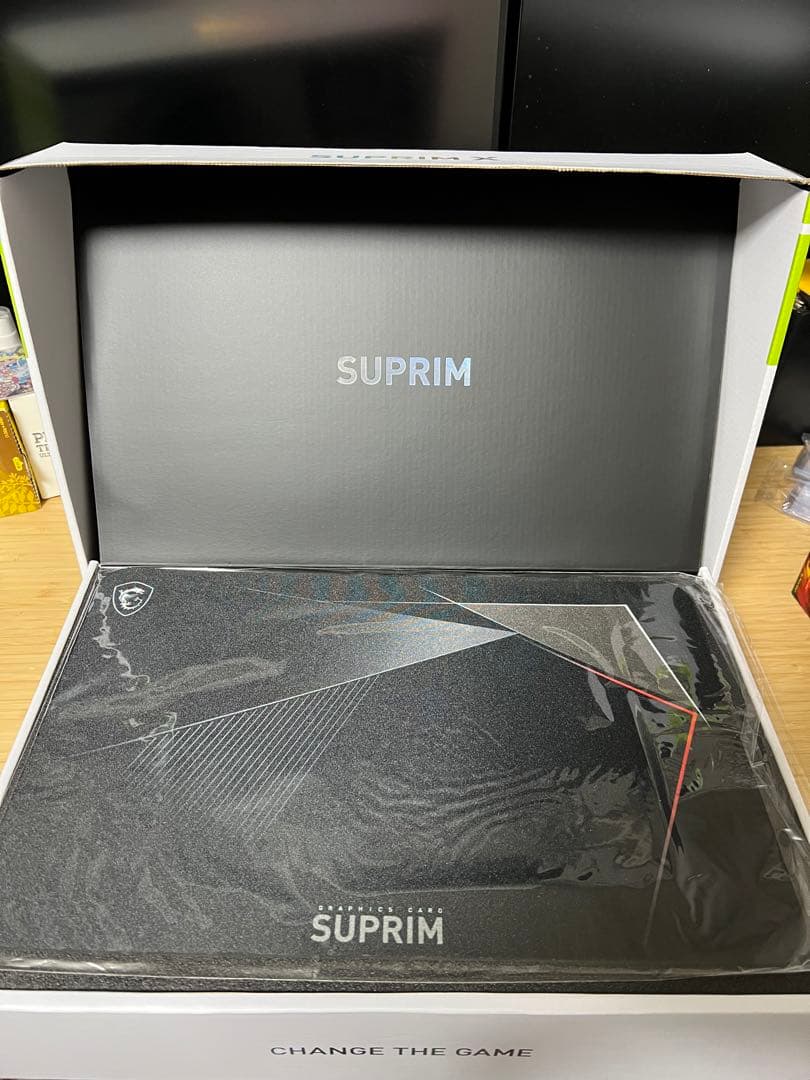 グラフィックボード・グラボ・ビデオカード MSI RTX3090 SUPRIM X