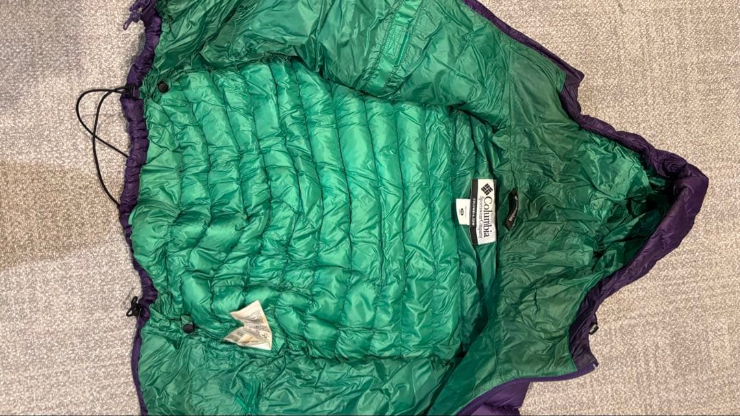 コロンビア　 クレイターレイクジャケット　赤紫