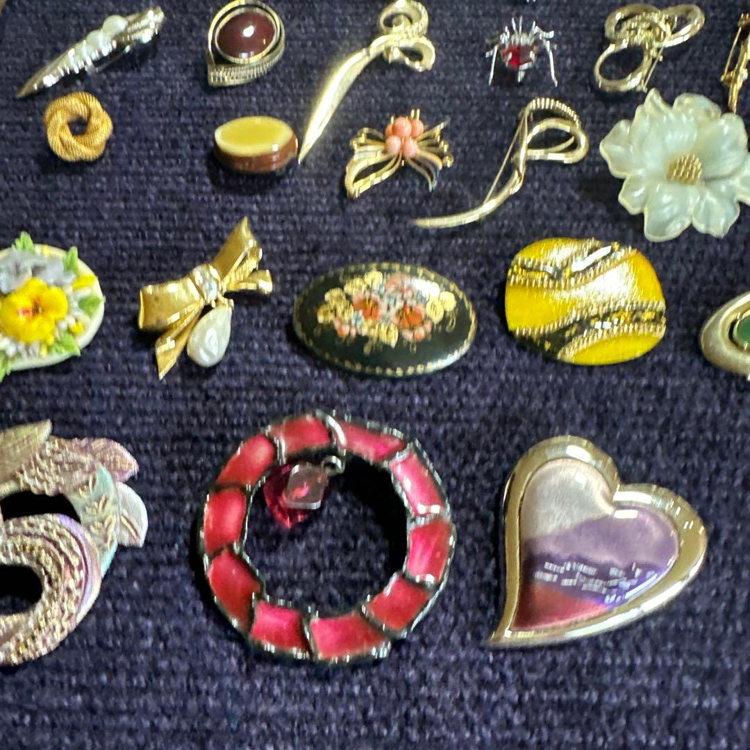 【vintage】ブローチ　大量　130点以上　まとめ売り