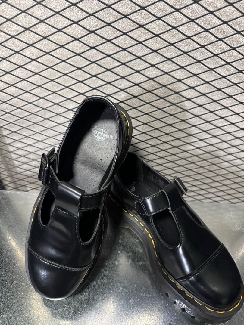 【大幅お値下げ中】ドクターマーチン BETHAN UK6 美品 メリージェーン