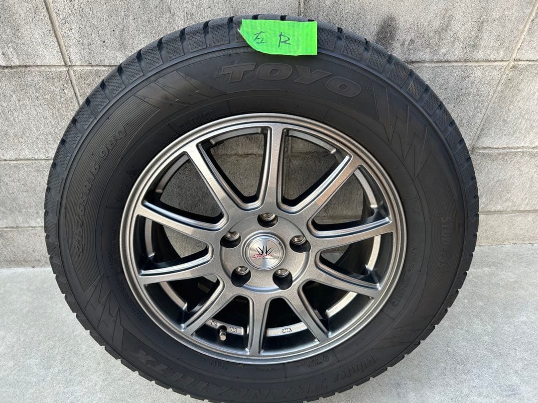 【美品！送料込み！値下げ交渉可】23年製　スタッドレスタイヤホイール4本セット