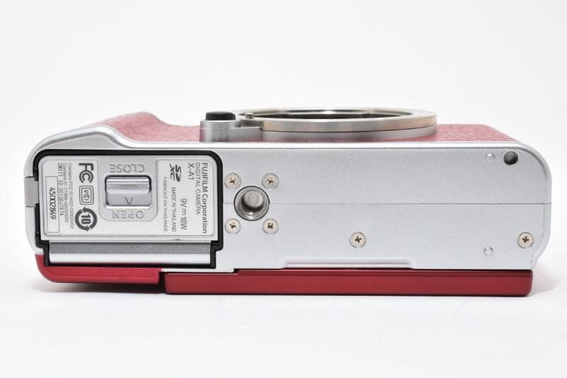 Fujifilm X-A1 ミラーレスデジタルカメラ（付属品あり）