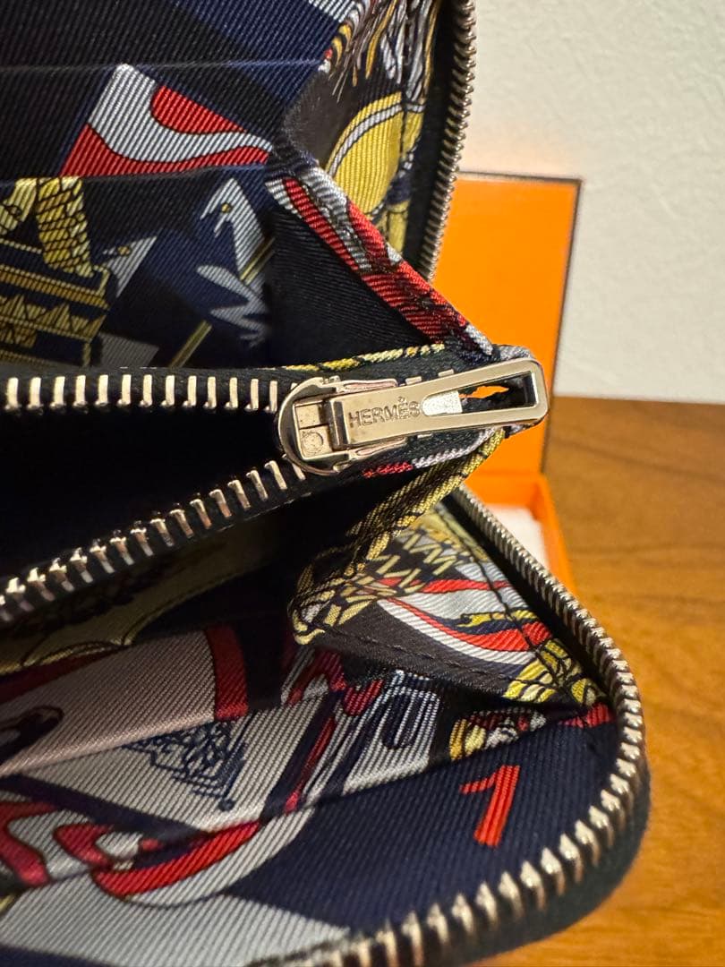 エルメス　シルクインコンパクト　キャバン　ノアール