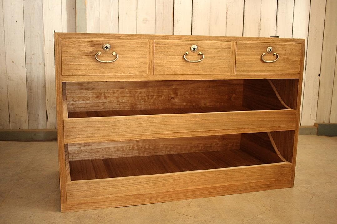 古い木製の引き出し5杯　チェスト　食器棚　古家具　古民家　時代家具