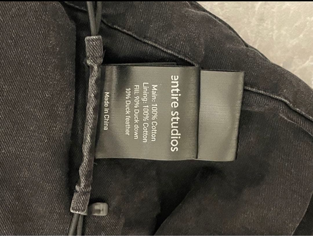 最終値下げ！ 新品 entire studios パファー ダウンジャケット