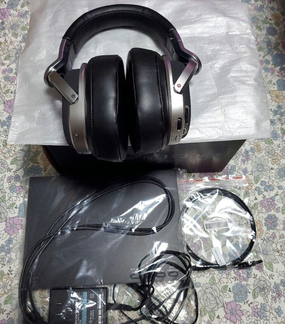 【SONY】デジタルサラウンドヘッドホンシステム MDR-HW700DS
