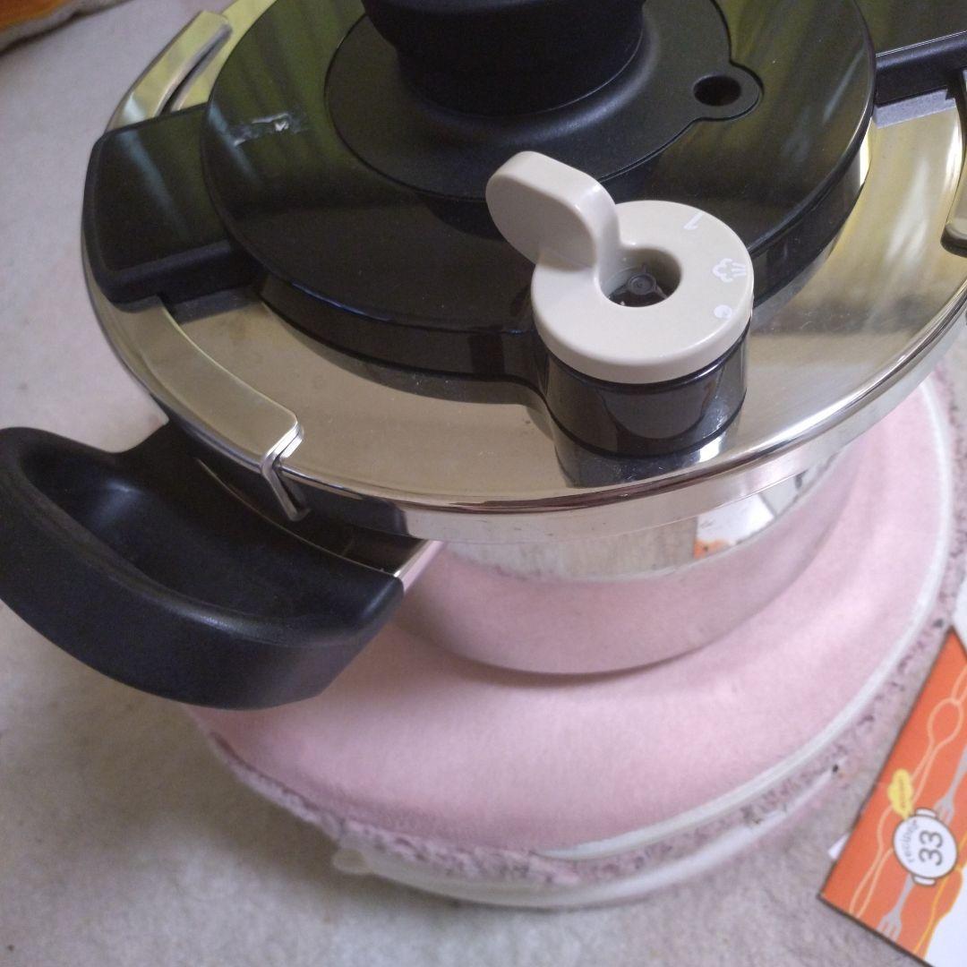 値下げ〜★　Tefal 　ティファール　圧力鍋 シルバー