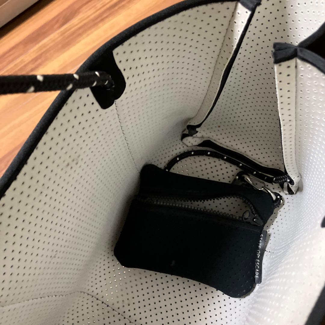 美品　 ステートオブエスケープ　黒