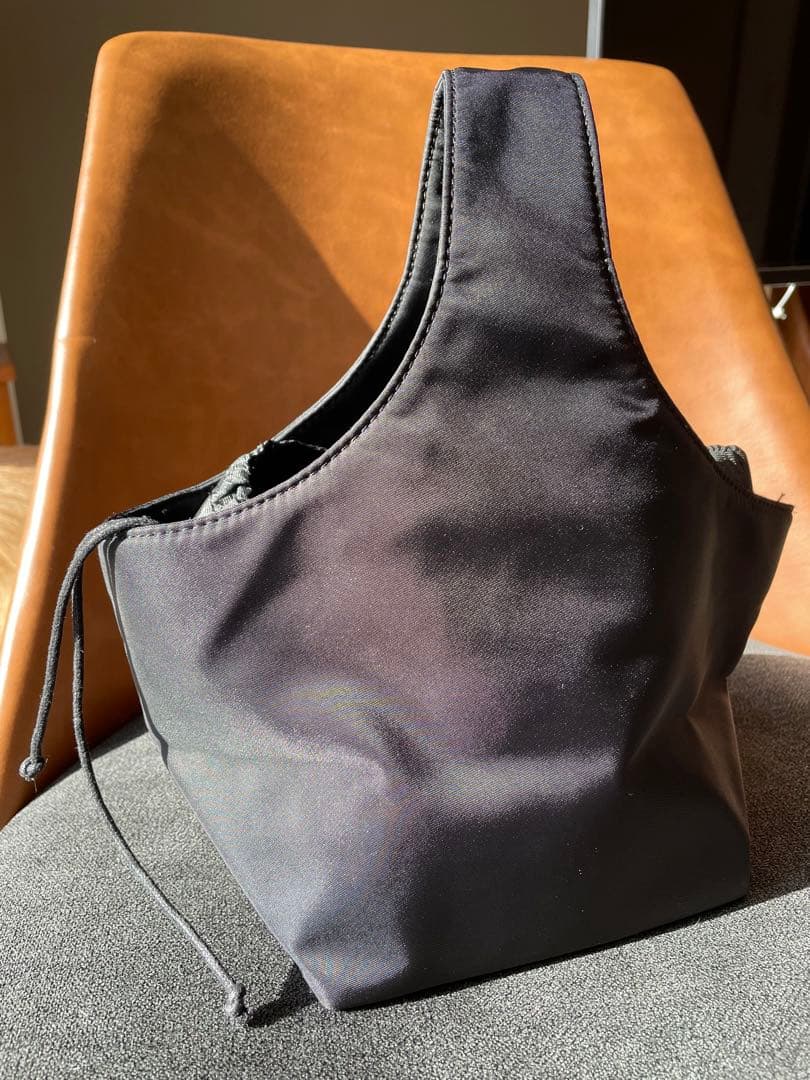 PRADA プラダ　　ノベルティ ハンドバッグ ポーチ ブラック