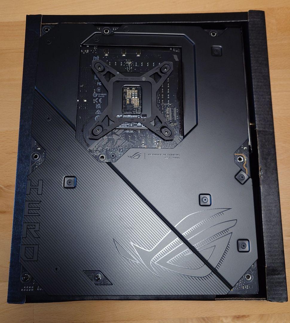 ROG MAXIMUS Z790 HERO ゲーミングマザーボード