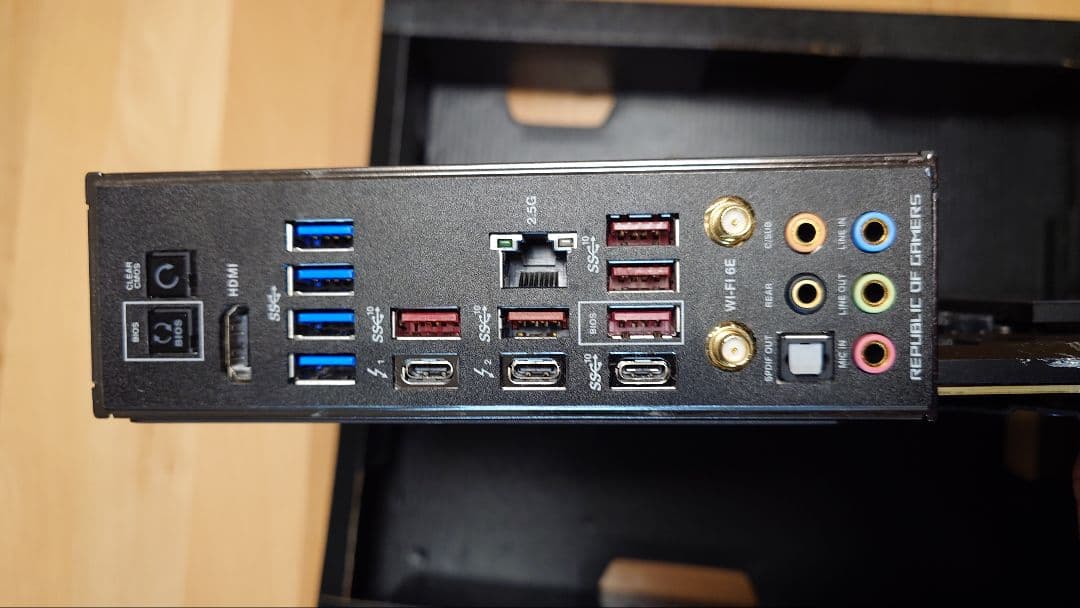 ROG MAXIMUS Z790 HERO ゲーミングマザーボード