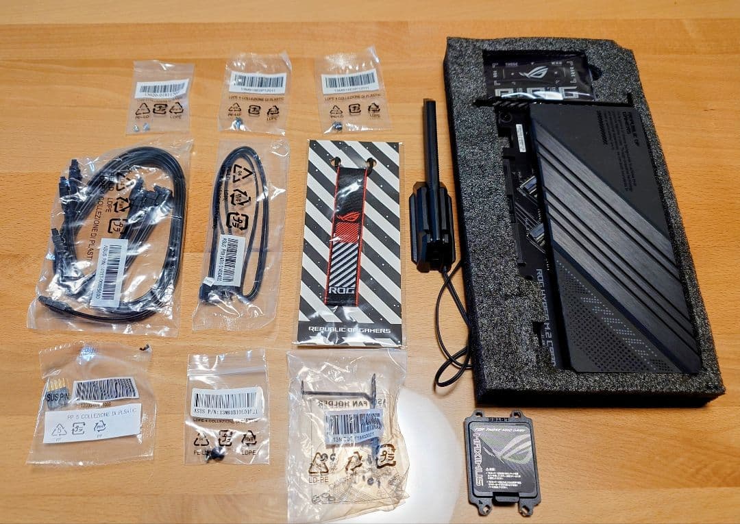 ROG MAXIMUS Z790 HERO ゲーミングマザーボード