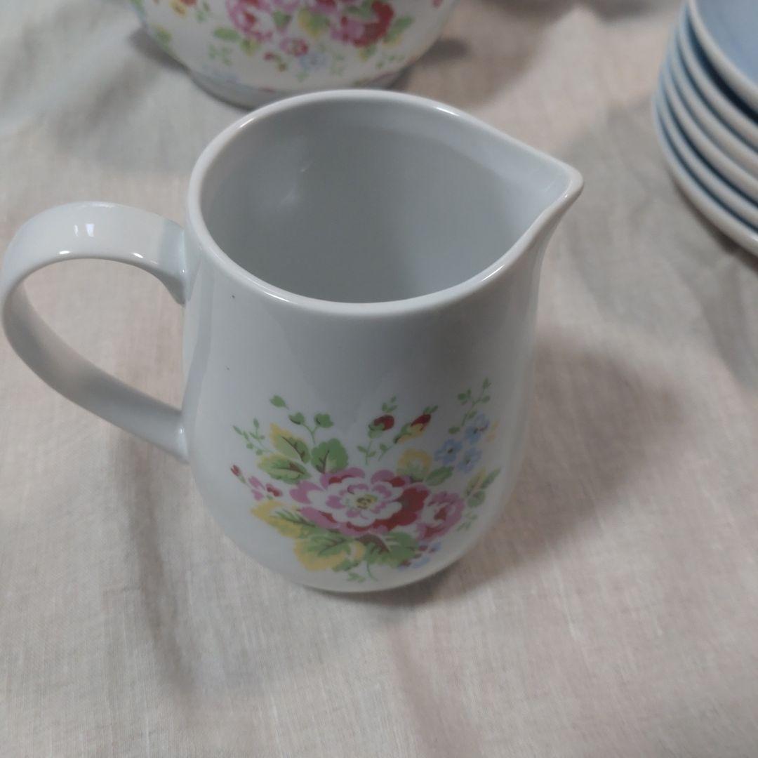 Cath Kidston ティーカップ&ポット セット