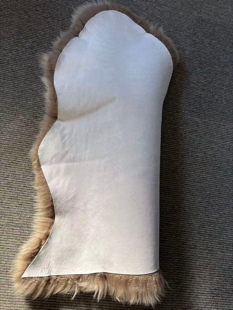 新品プレミアムシープスキンオーストリア天然毛皮 最高級ム一トンフリースウールラグ