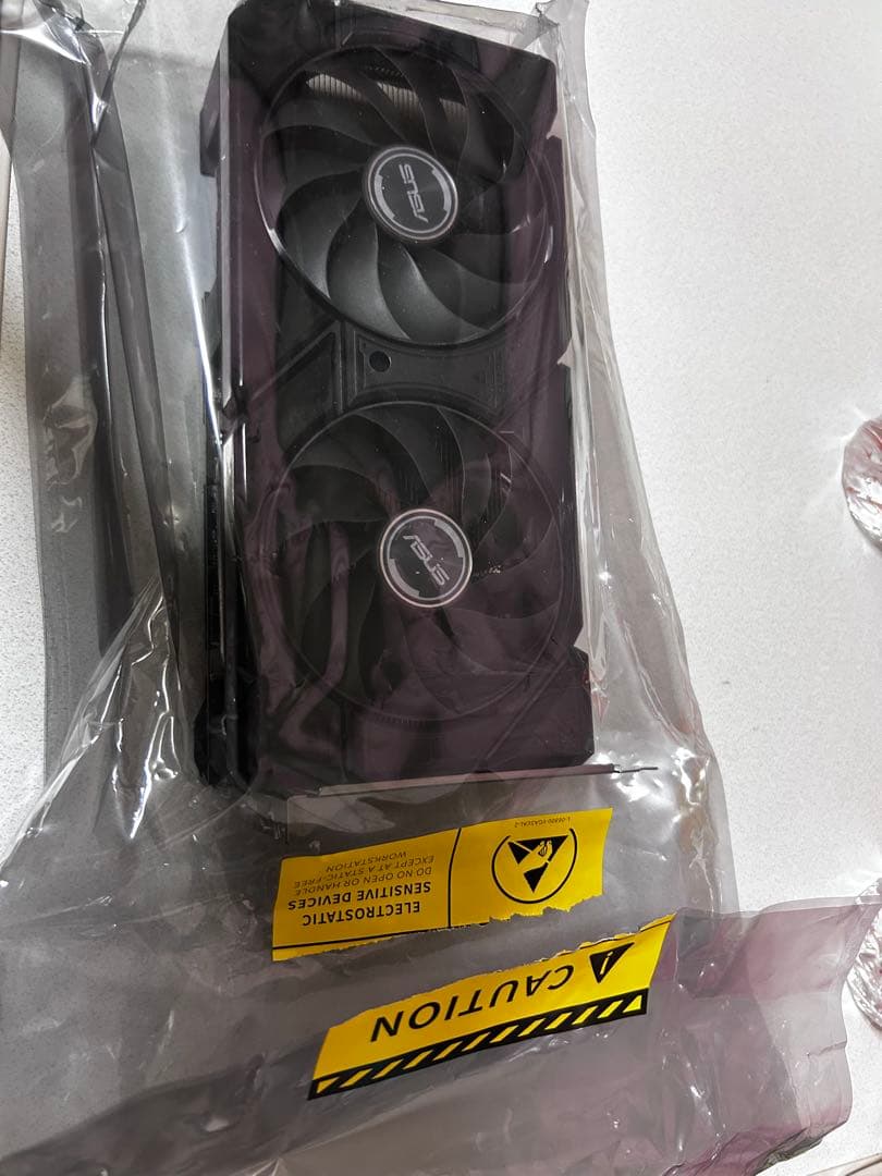 グラフィックボード・グラボ・ビデオカード ASUS GeForce DUAL RTX4070 12G-EVO