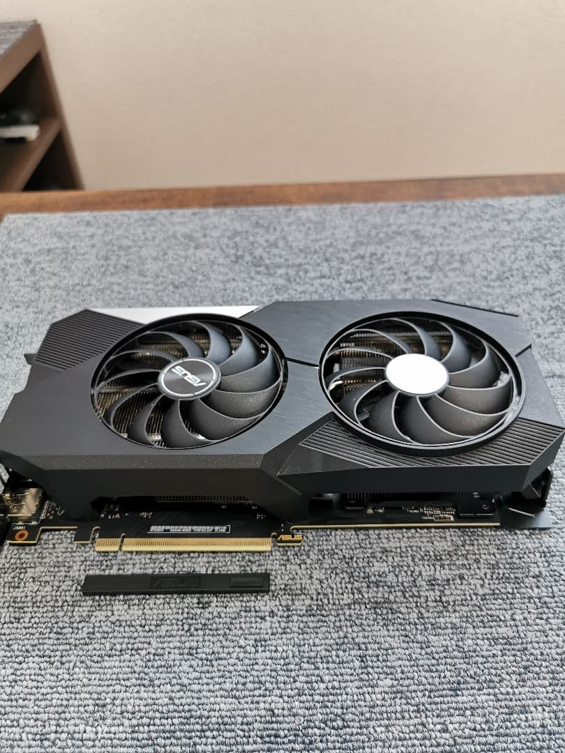 ASUS GeForce RTX 3070 OC 8GB　グラフィックボード