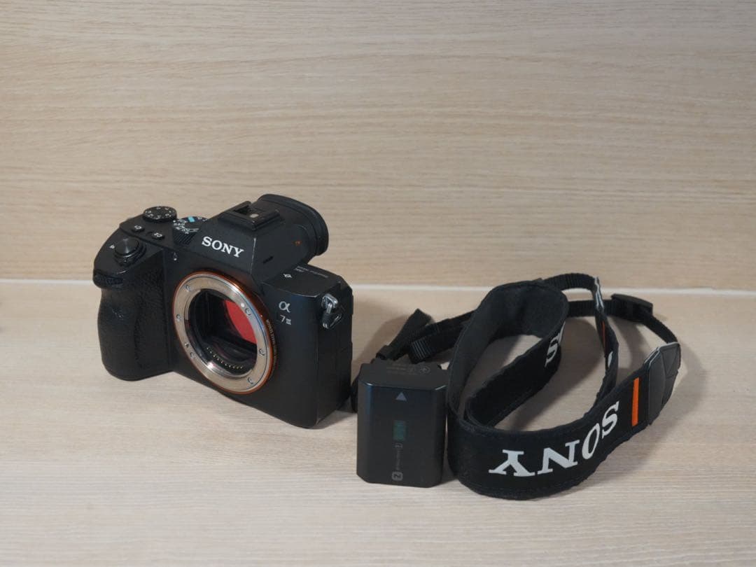 SONY α7III ボディ　キズあり／ボディキャップなし／動作良好