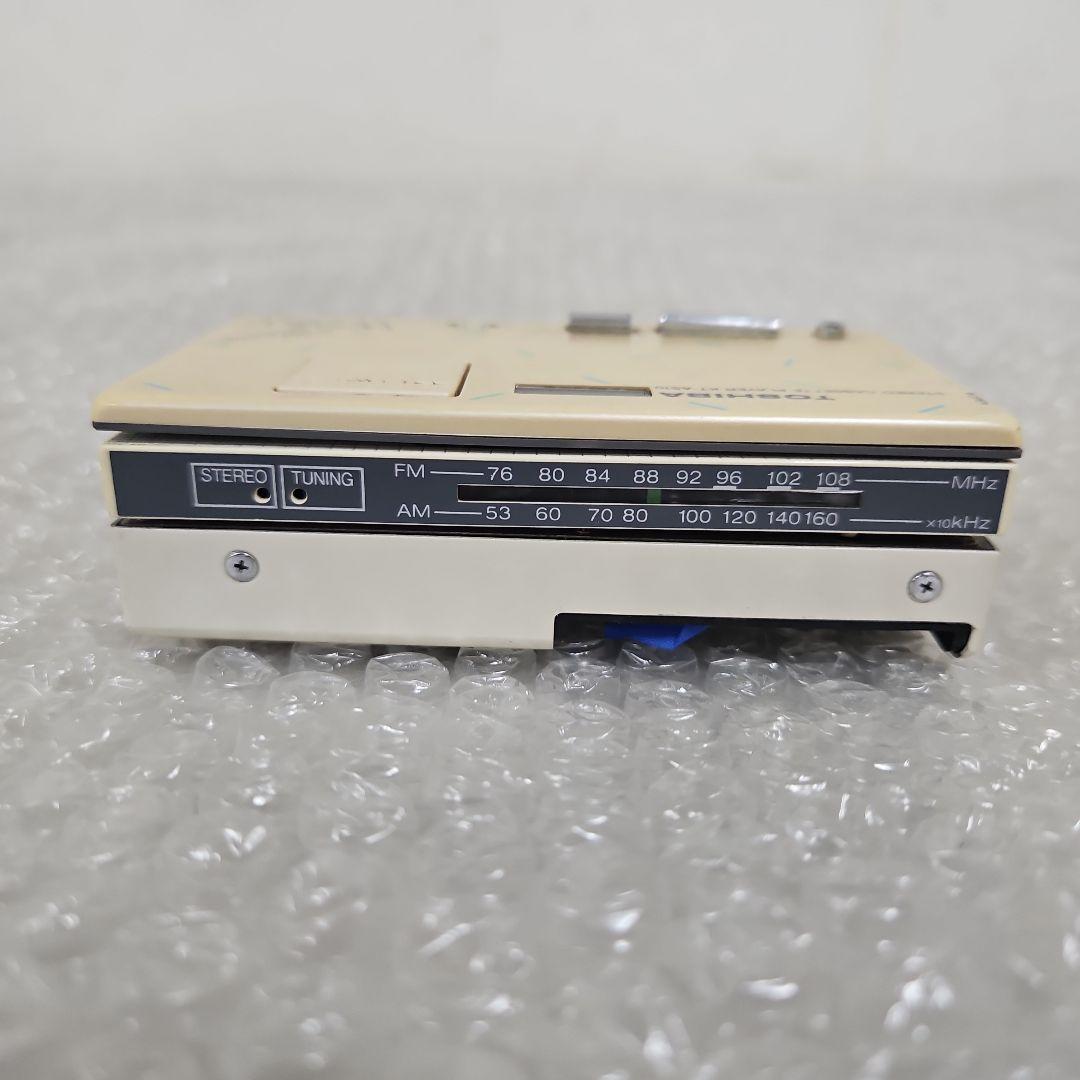 東芝　ポータブルカセットプレイヤー　Walky ウォーキーKT-AS10