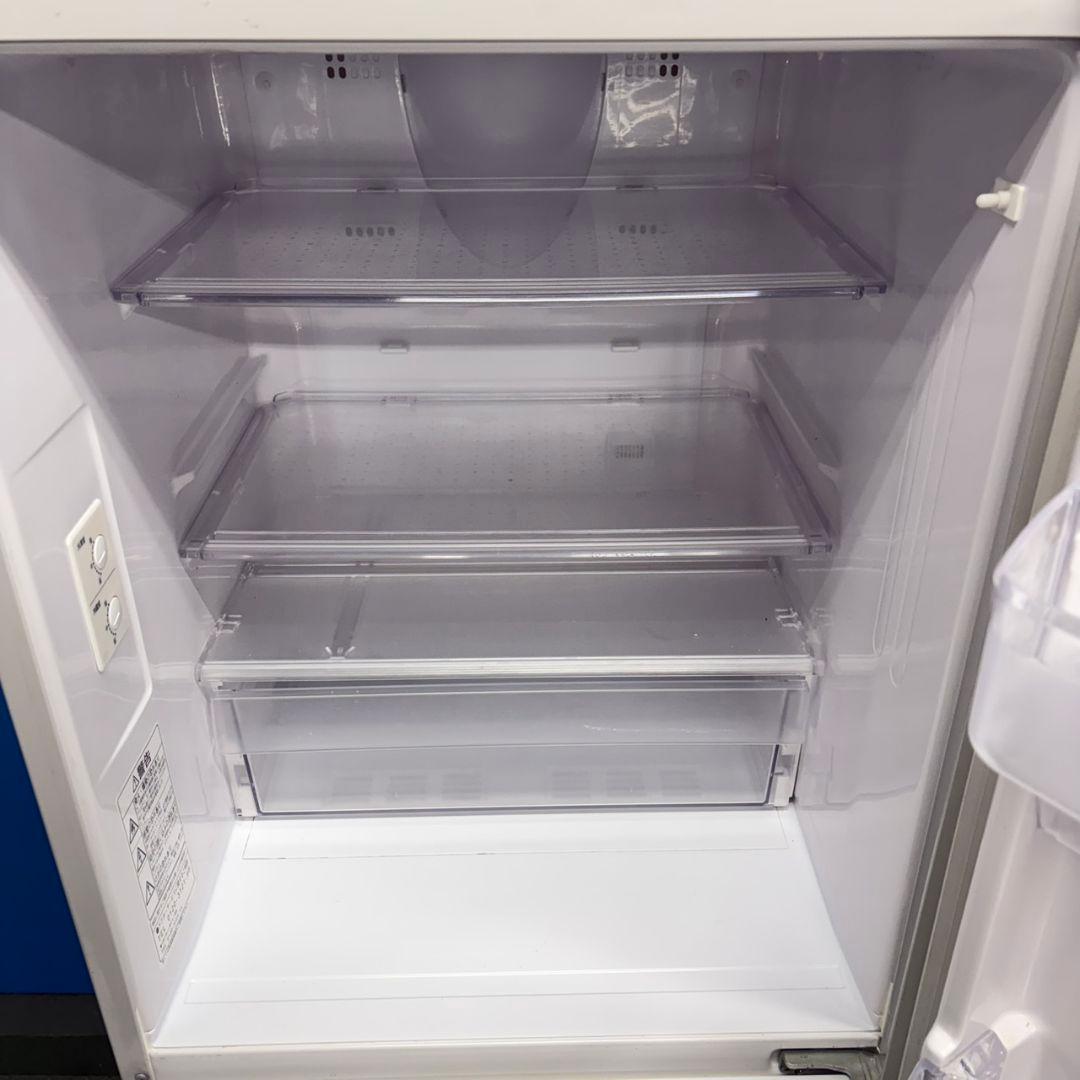 703 冷蔵庫　小型　大型　一人暮らし　200L〜300L　右開き　半年保証