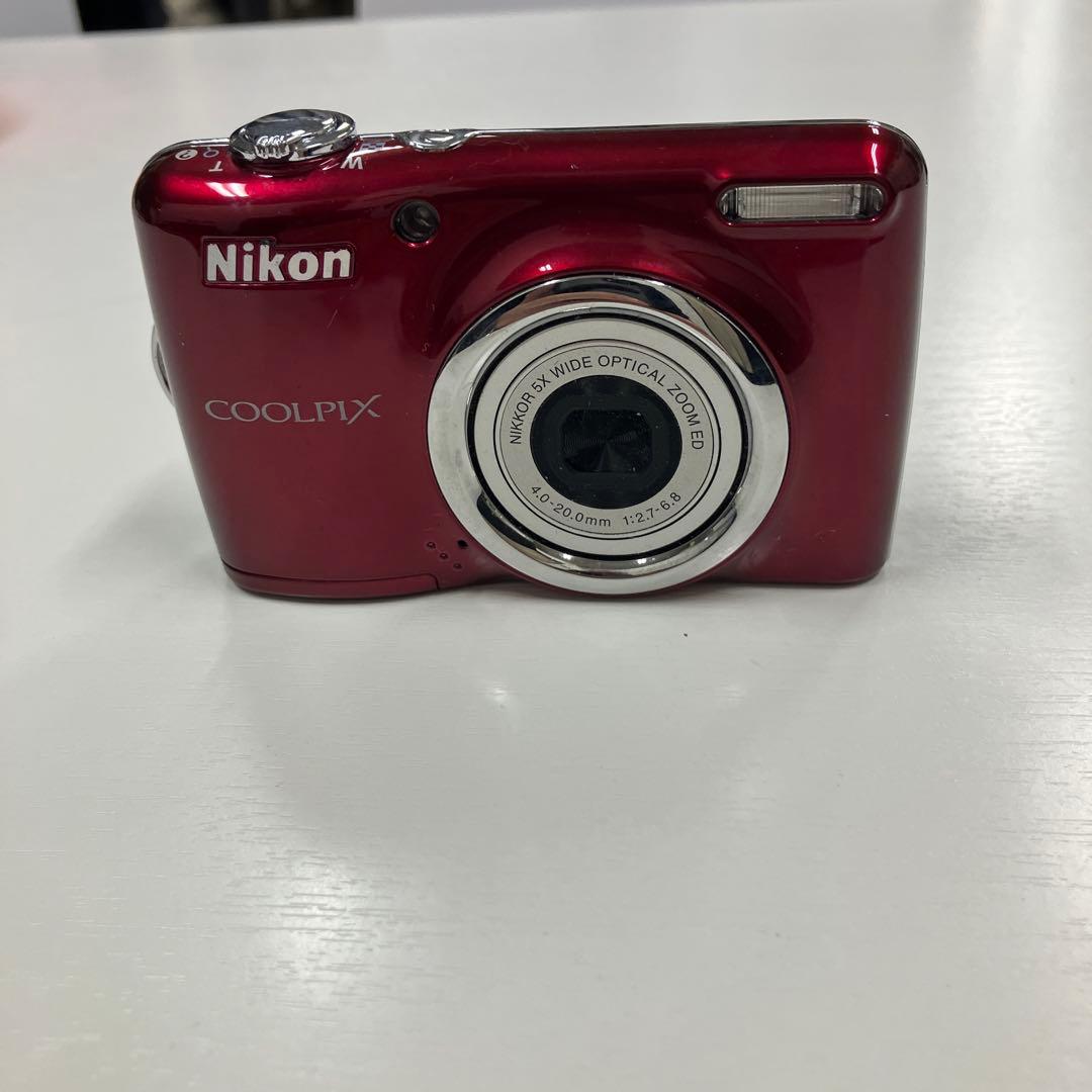 ピヨ Nikon COOLPIX A10 レッド コンパクトデジタルカメラ