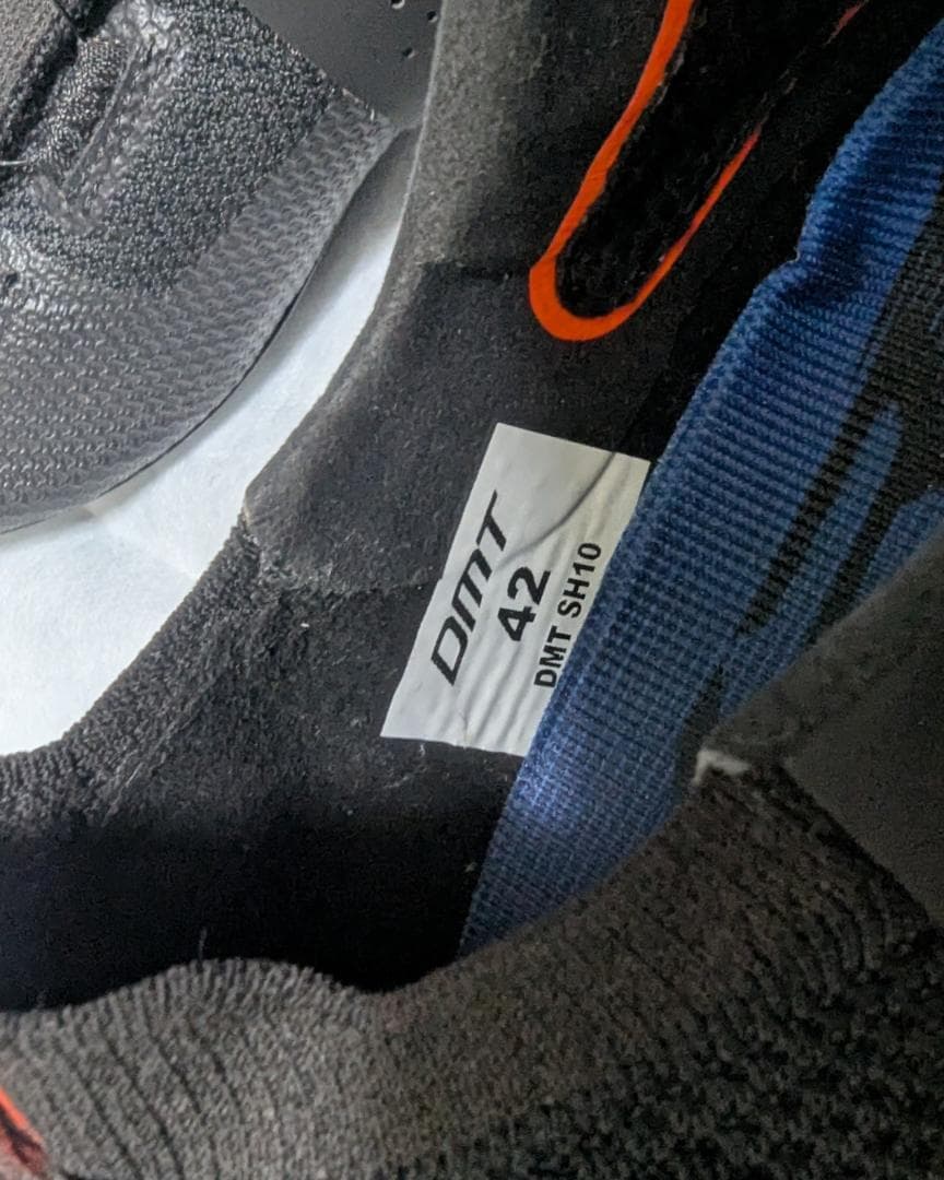 【美品】DMT SH10 ロードシューズ サイズ42 室内のみ3回使用