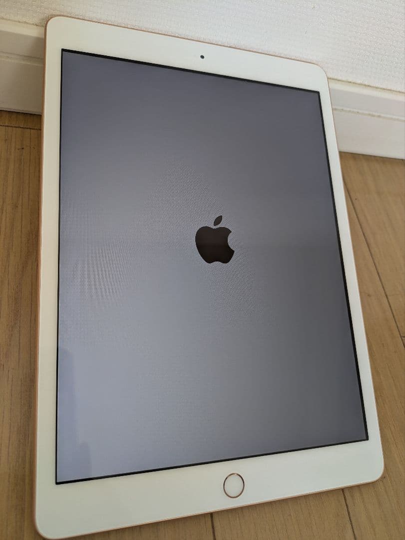 【美品】Apple iPad (第7世代, Wi-Fi, 32GB) ゴールド
