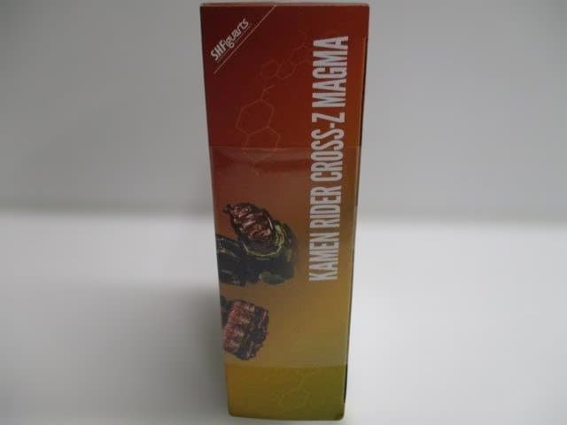 【未開封】SHFiguarts 仮面ライダー クローズマグマ