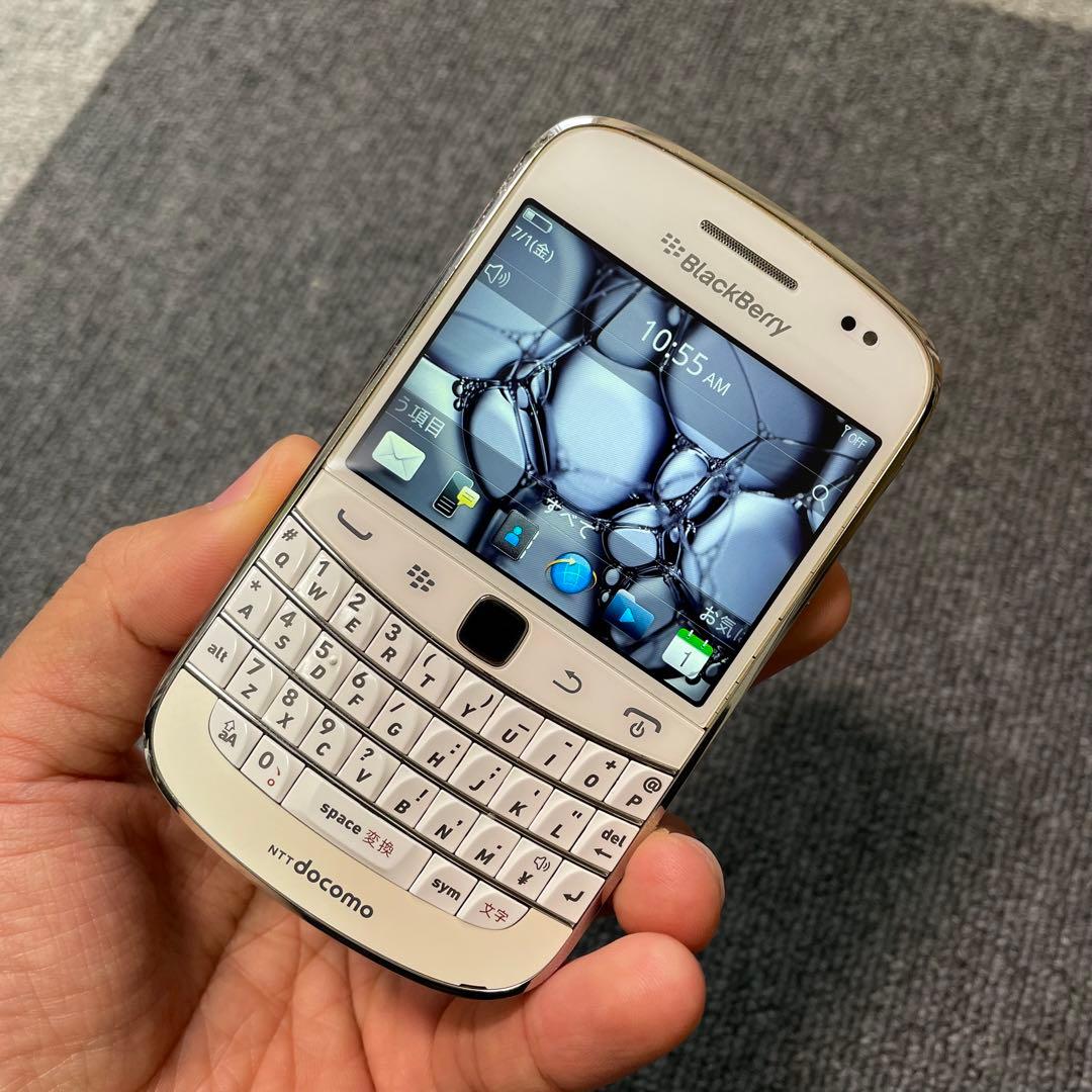 【美品】ブラックベリー9900白