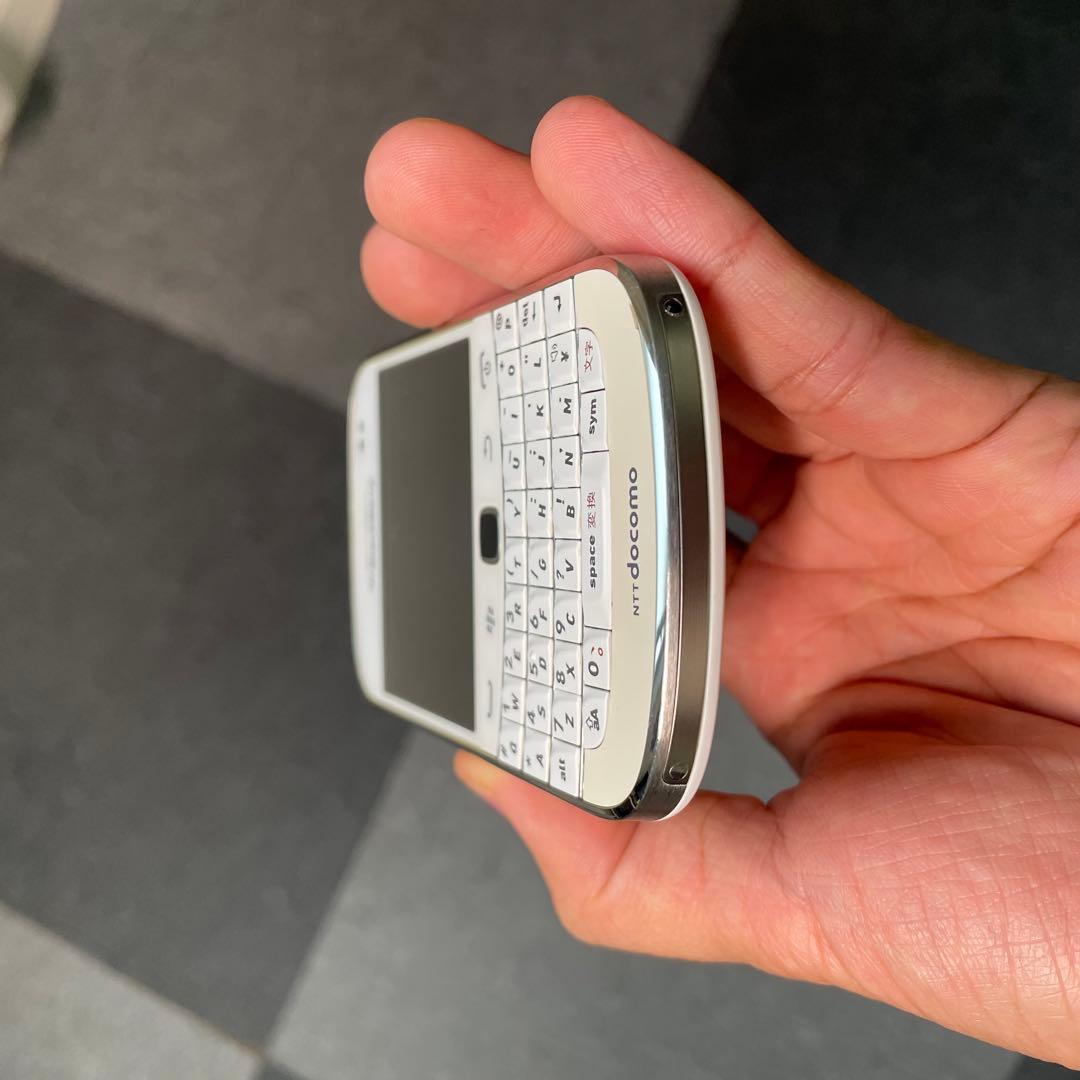 【美品】ブラックベリー9900白