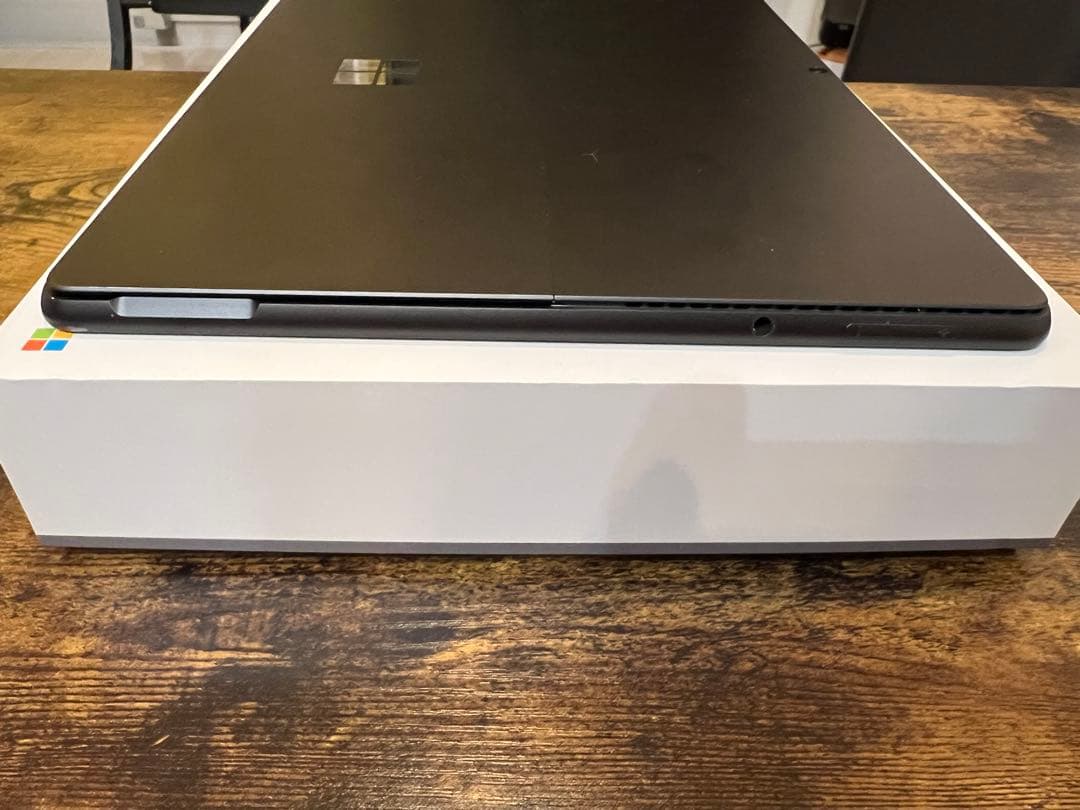 Surface Pro 8 (i7, 16GB, 256GB)キーボードペン付き