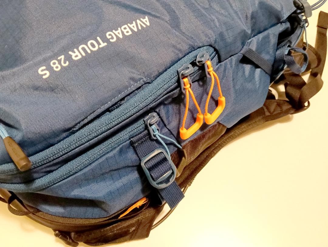 電動アバランチエアバッグORTOVOX AVALANCHE AIRBAG 3.0