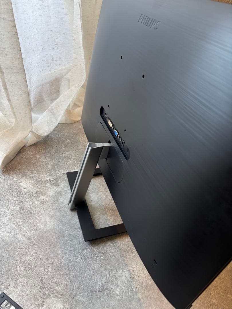 Philips 27インチ FHD モニター 271E1D/11