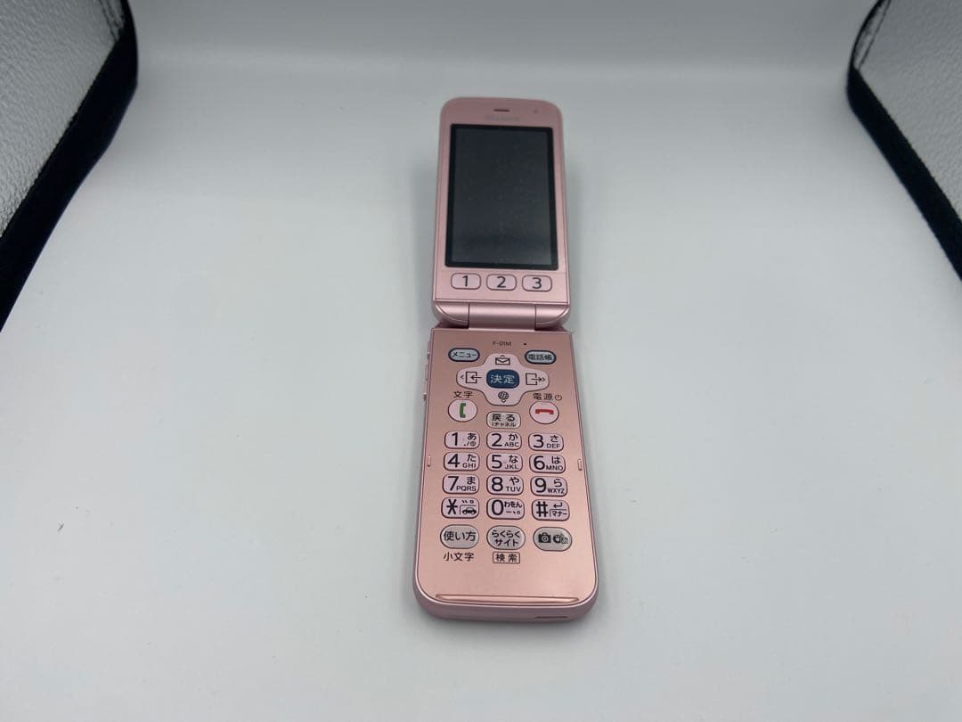 ドコモらくらくフォンF01M