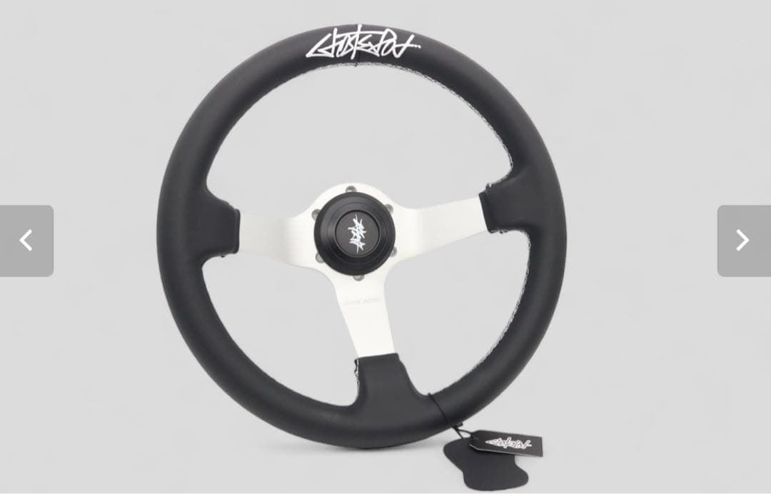 GHOST EXPOD geステアリング　 classic momo ハンドル