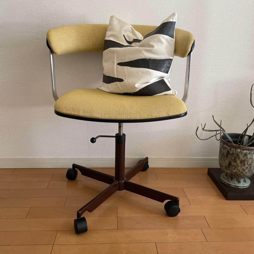 フリッツハンセン KEVI アーム チェア　FRITZ HANSEN 北欧