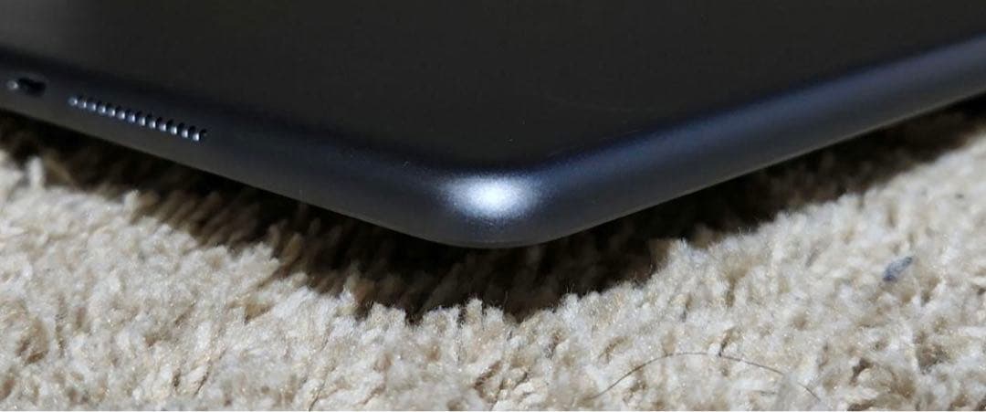 r*2様 AppleiPad第7世代