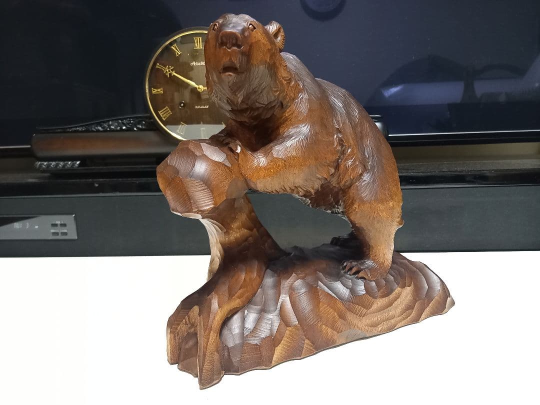 希少　アイヌ　熊　一刀彫　木彫り　堀井作　銘有り　中型　サイズ